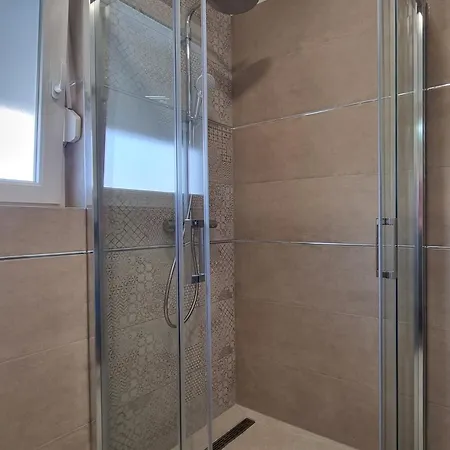 Appartement Family-friendly With Swimming Pool Silo, Krk - 21242