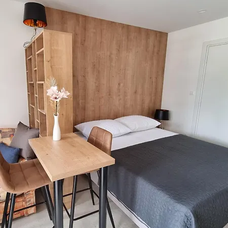 Family-friendly With Swimming Pool Silo, Krk - 21242 سيلو