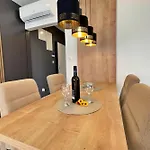 Family-friendly With Swimming Pool Silo, Krk - 21242 דירה שילו