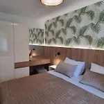 Family-friendly With Swimming Pool Silo, Krk - 21242 דירה שילו