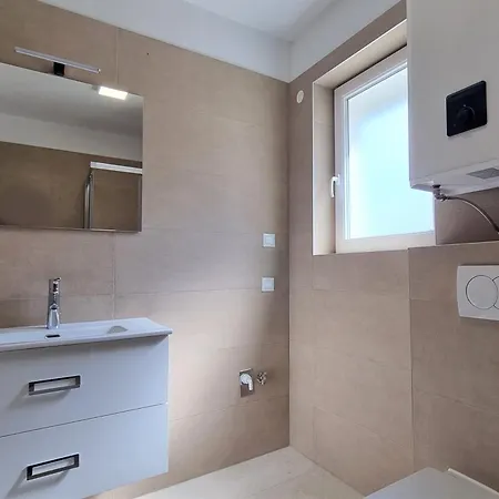 Family-friendly With Swimming Pool Silo, Krk - 21242 아파트